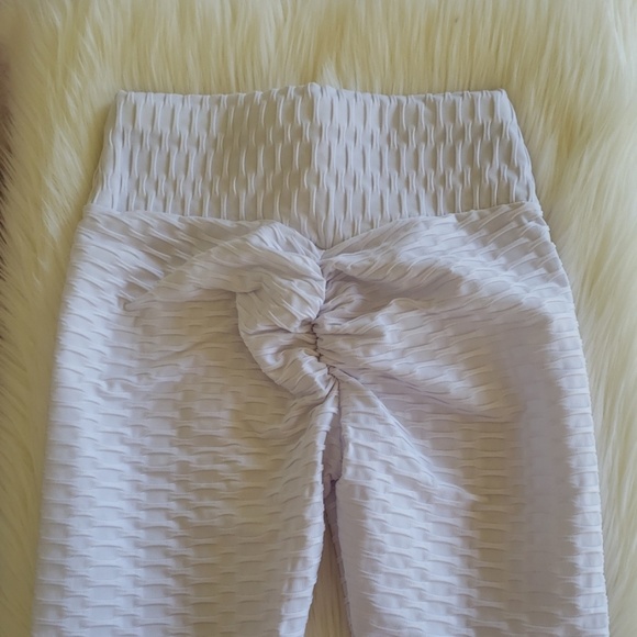 White Scrunch Butt Pants Brazilian Yoga - Picture 8 of 8